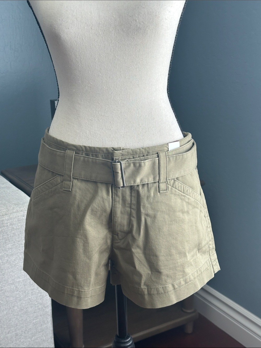Abercrombie & Fitch Women’s Belted Shorts in Olive
